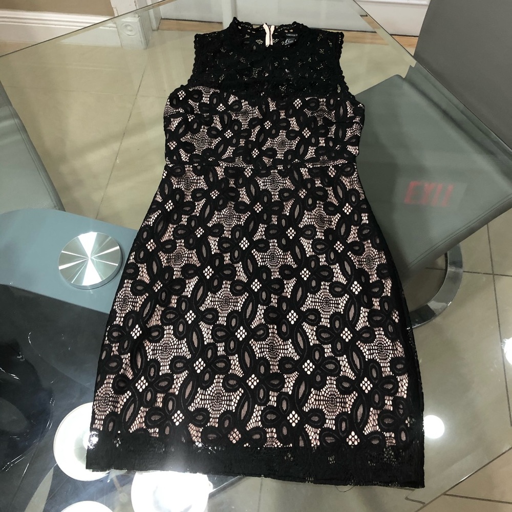 Forever 21 Black lace overlay mini dress size S - Picture 4 of 10